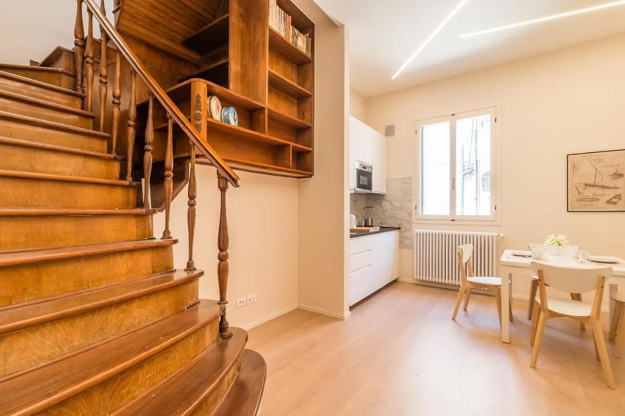 Apartment Ferienwohnung Doge'S Mirror & Stair @Frari Venedig