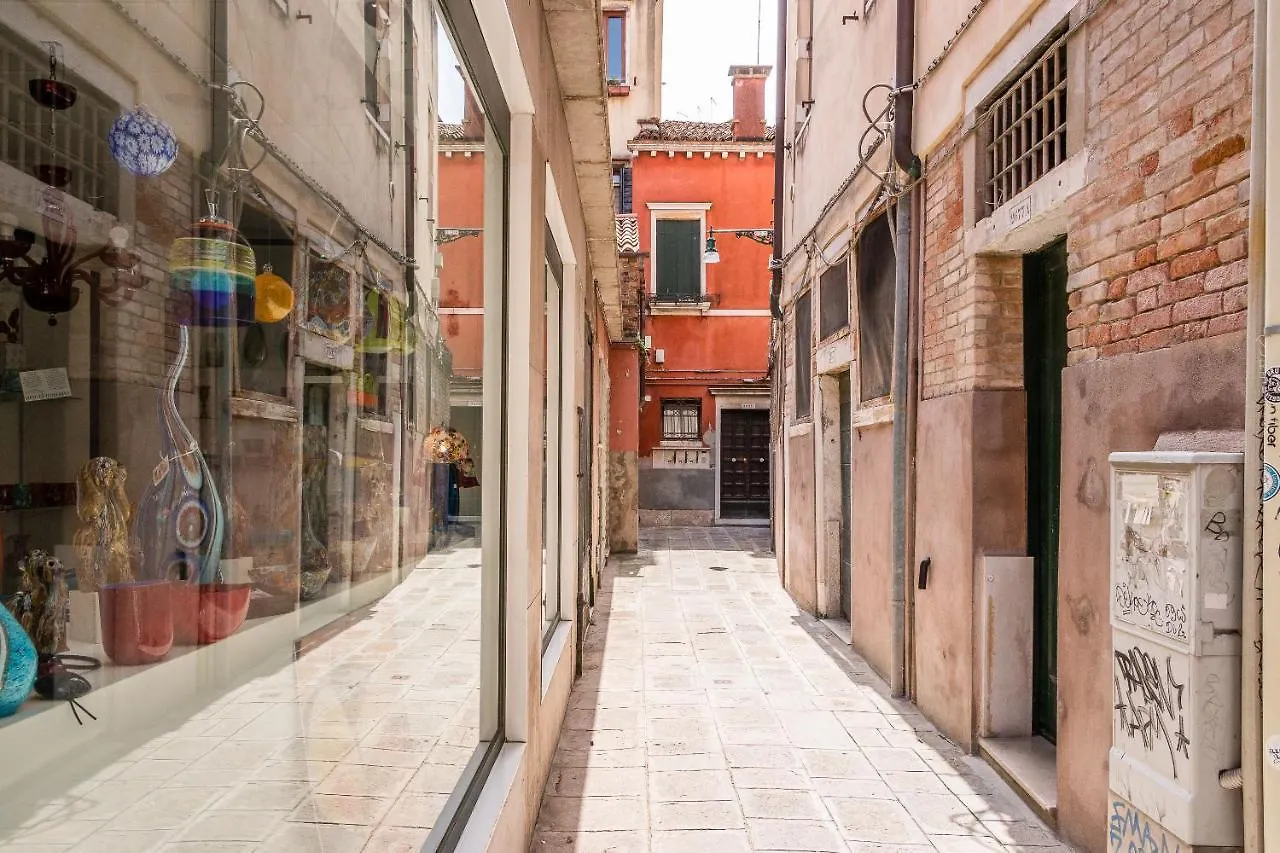 Ferienwohnung Doge'S Mirror & Stair @Frari Venedig Apartment